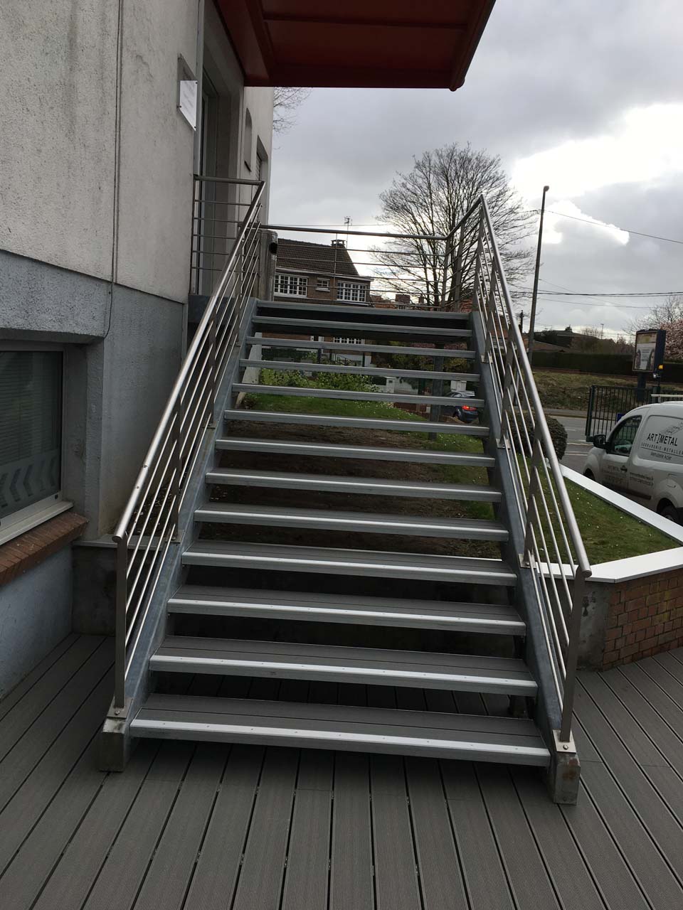 Escaliers metalliques sur mesure (8)
